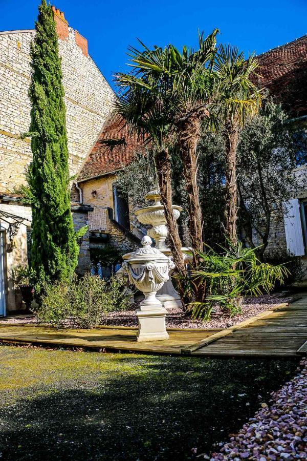 Hotel Chez Fabrice Dun-sur-Auron Exterior foto